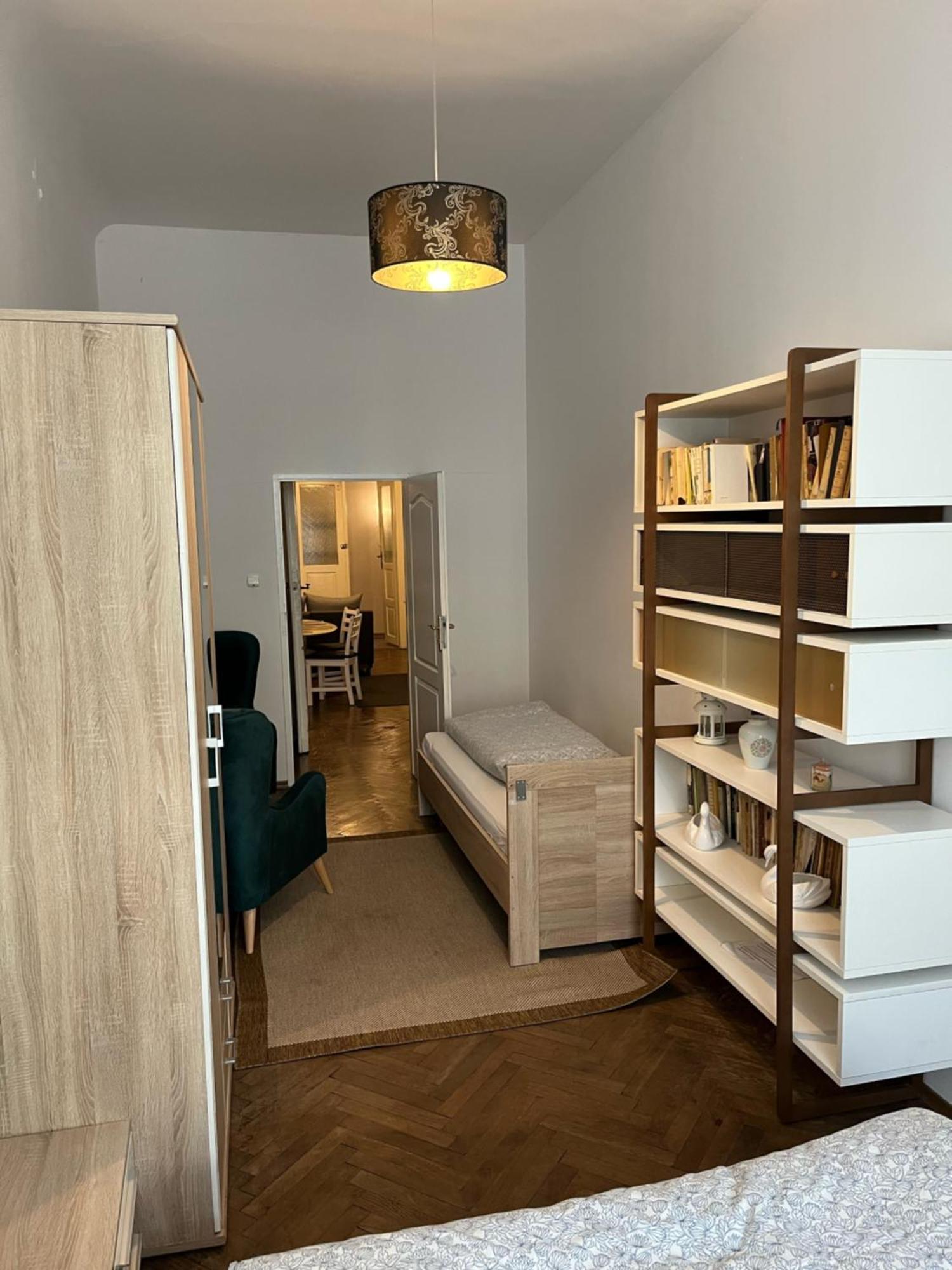 Pokoje Goscinne Wislna Krakow Exterior photo