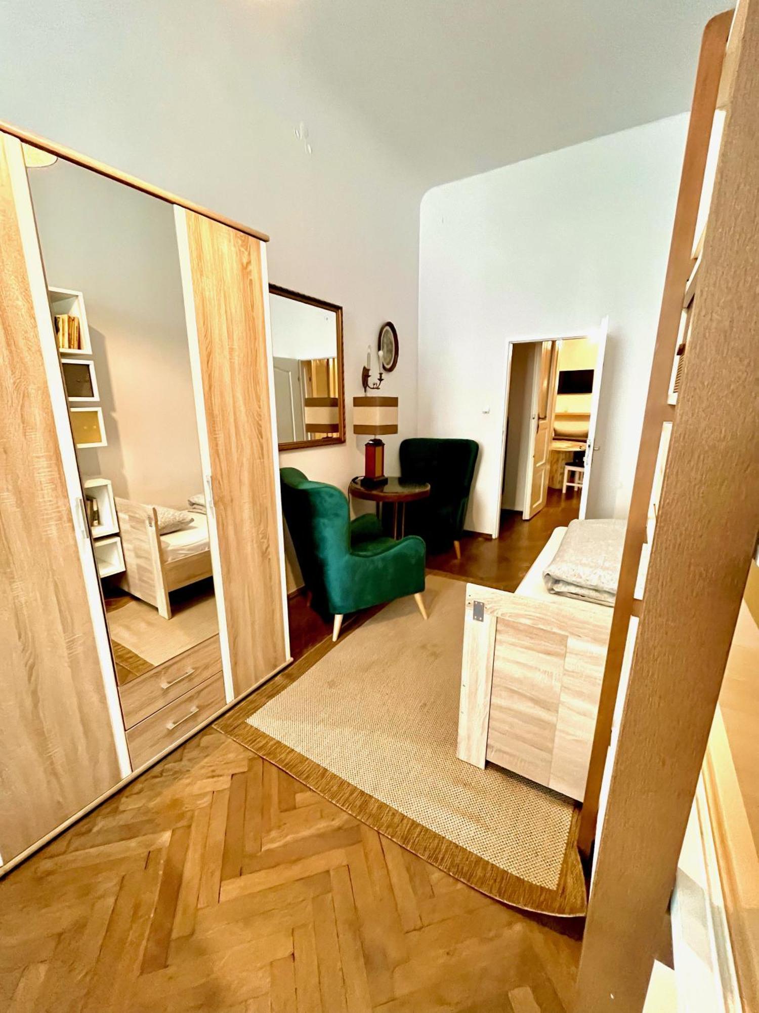 Pokoje Goscinne Wislna Krakow Exterior photo